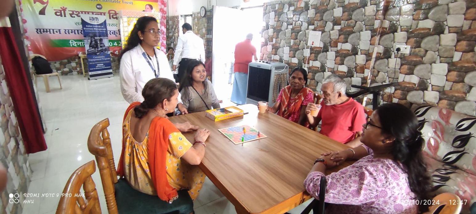 IIBM Patna and CED Patna Organise Heartwarming Event at Aashraya Old Age Home